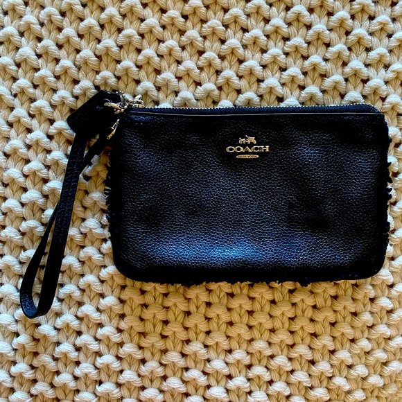 COACH Wrist Wallet 🖤 - Picture 1 of 1